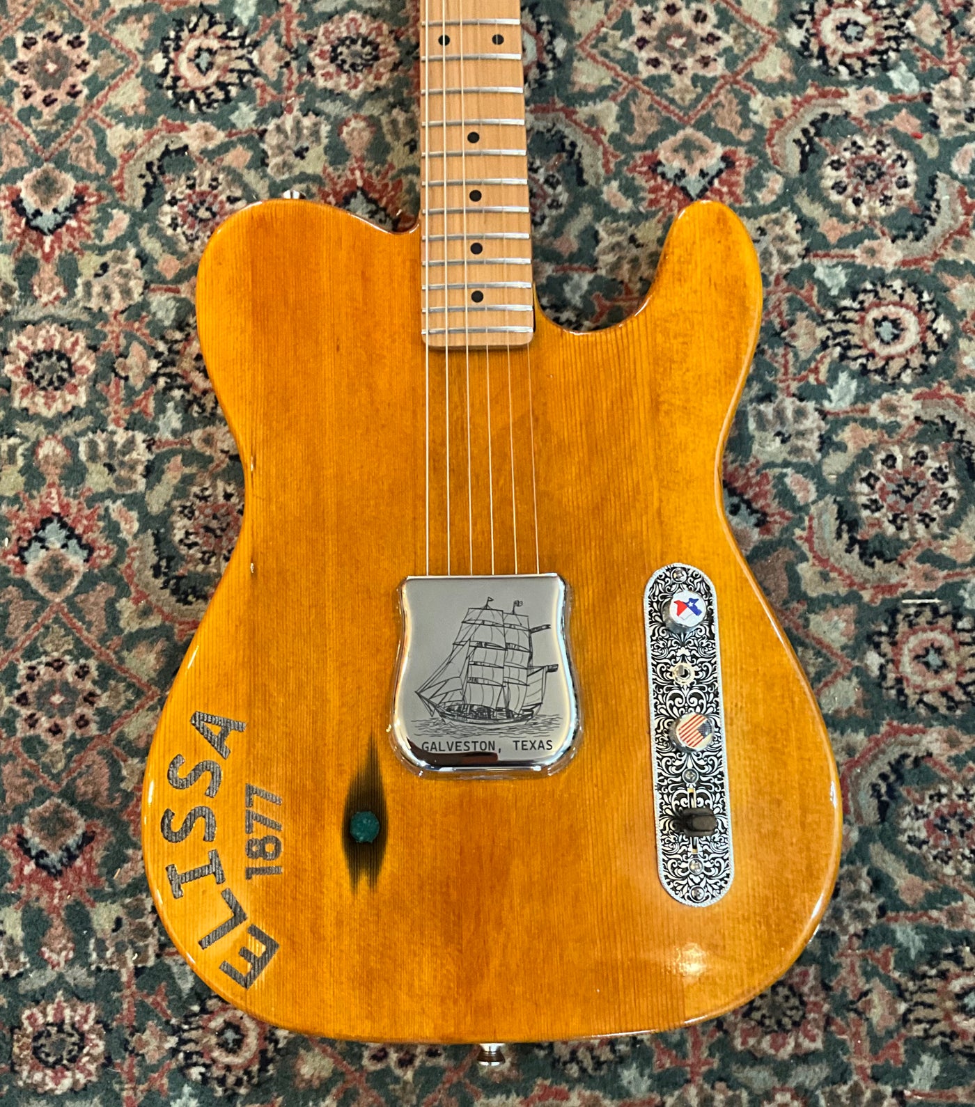 Elissa Guitar