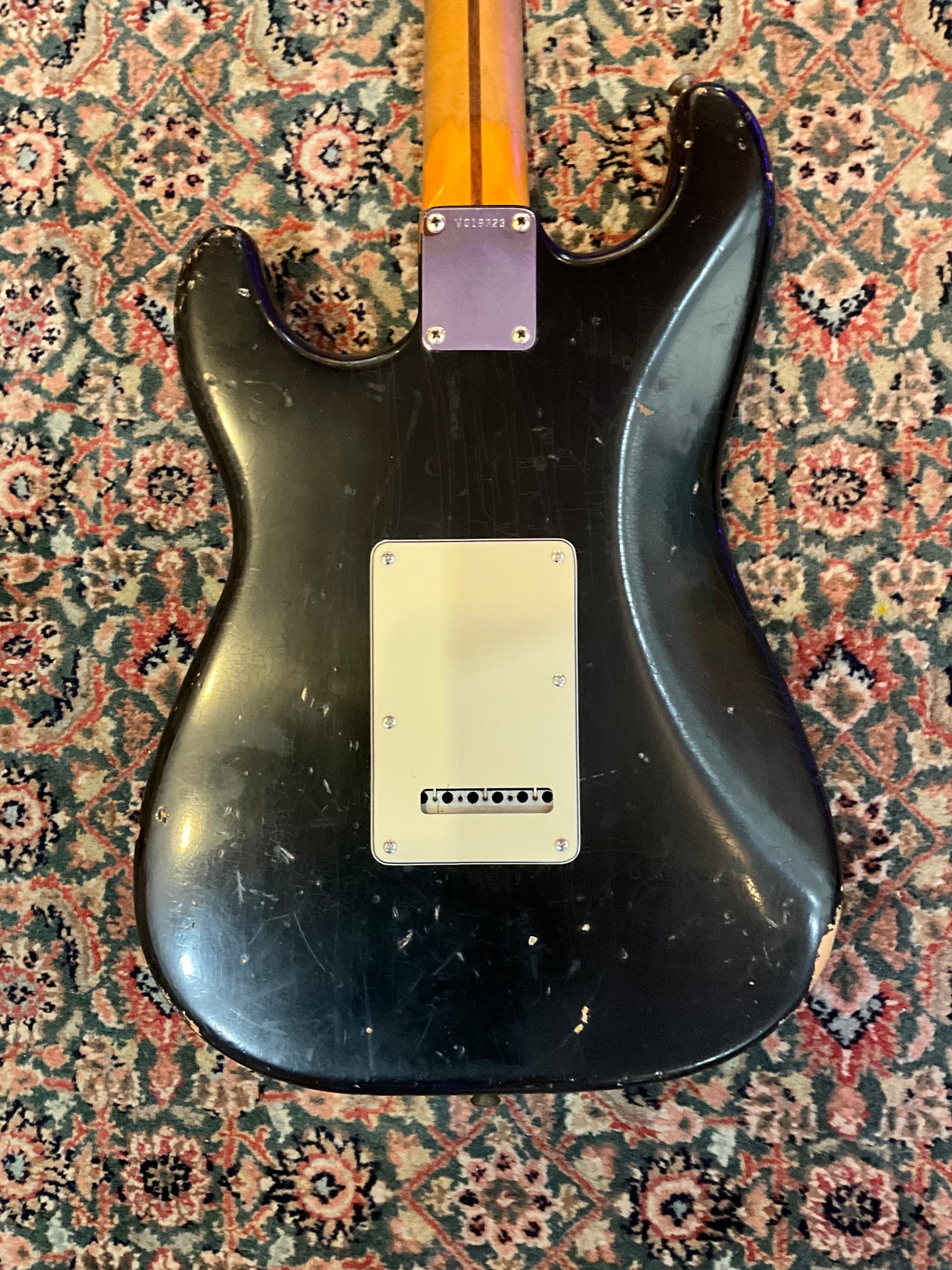 1985 V Series Fender USA Heavy Relic