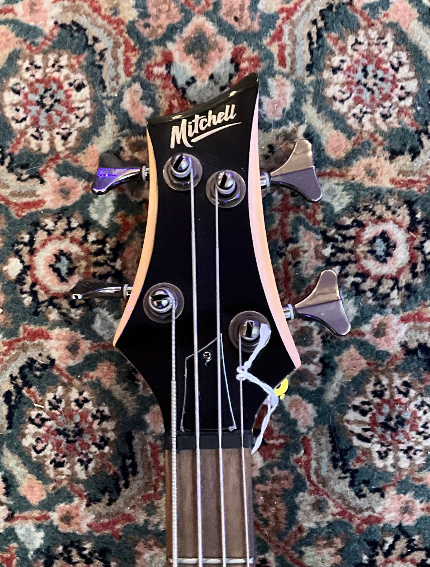 Mitchell Active Bass