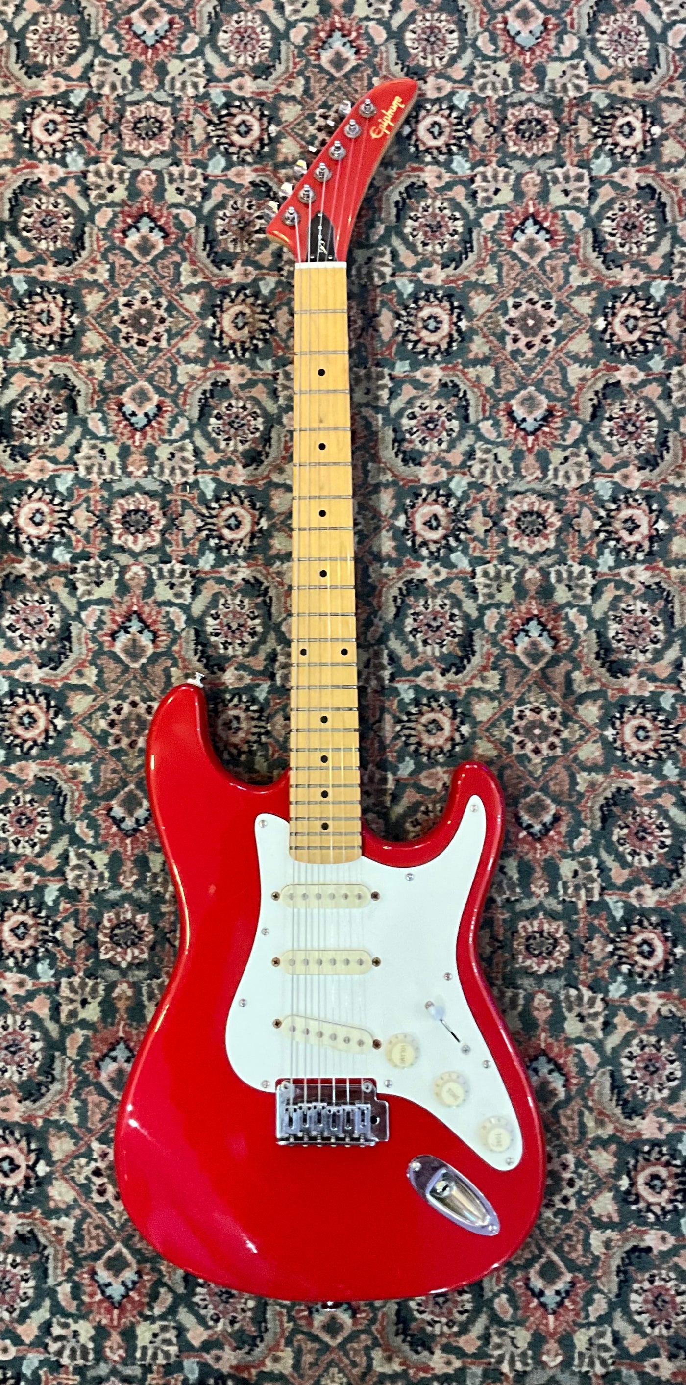 Vintage Epiphone Strat