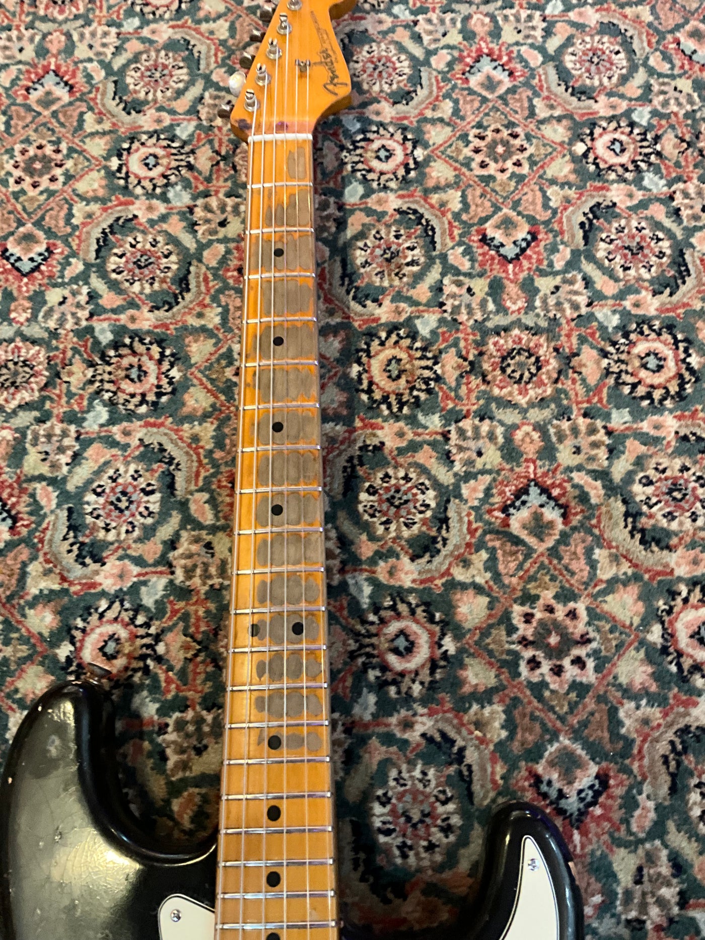 1985 V Series Fender USA Heavy Relic