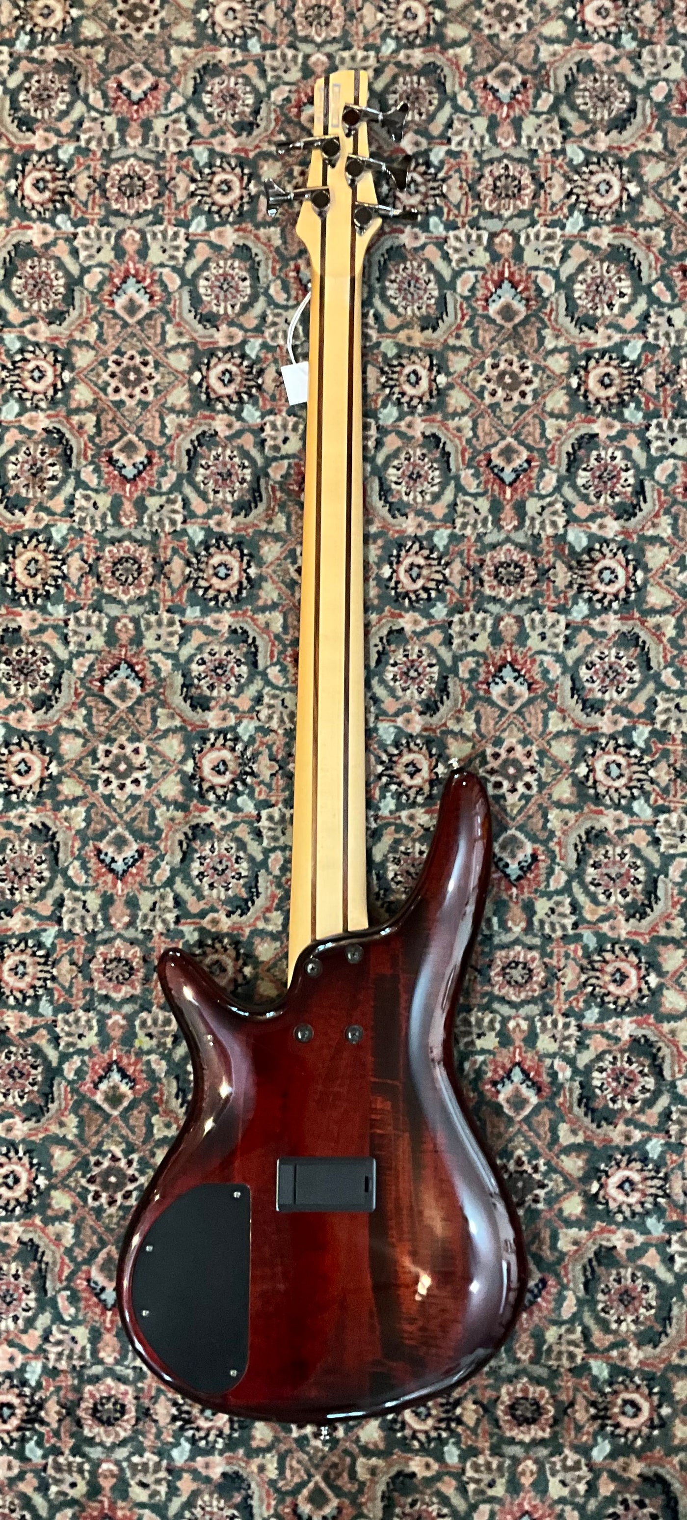 Sound Gear by Ibanez 5-string Bass