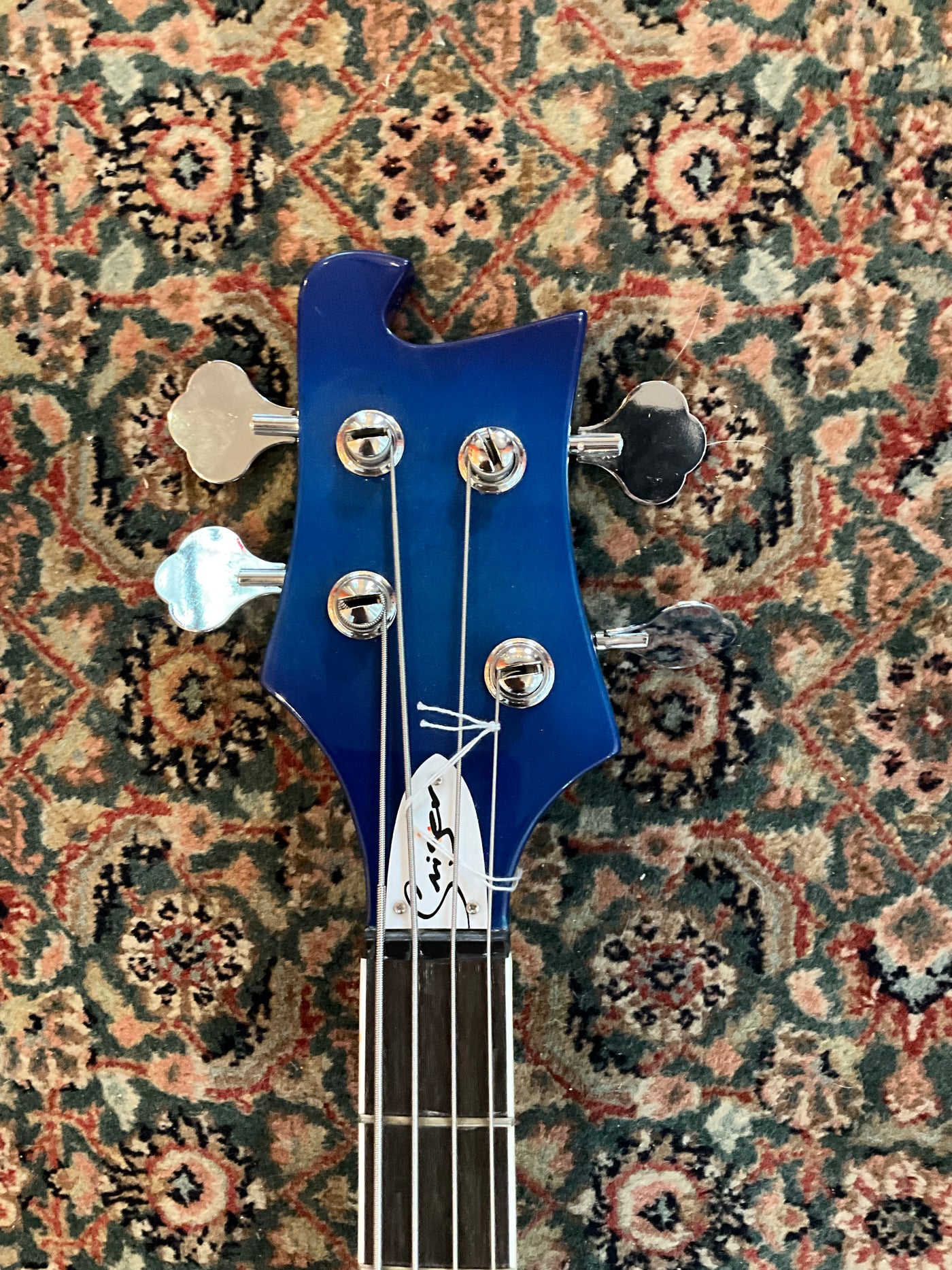 Smiger Set Neck 4-string Bass