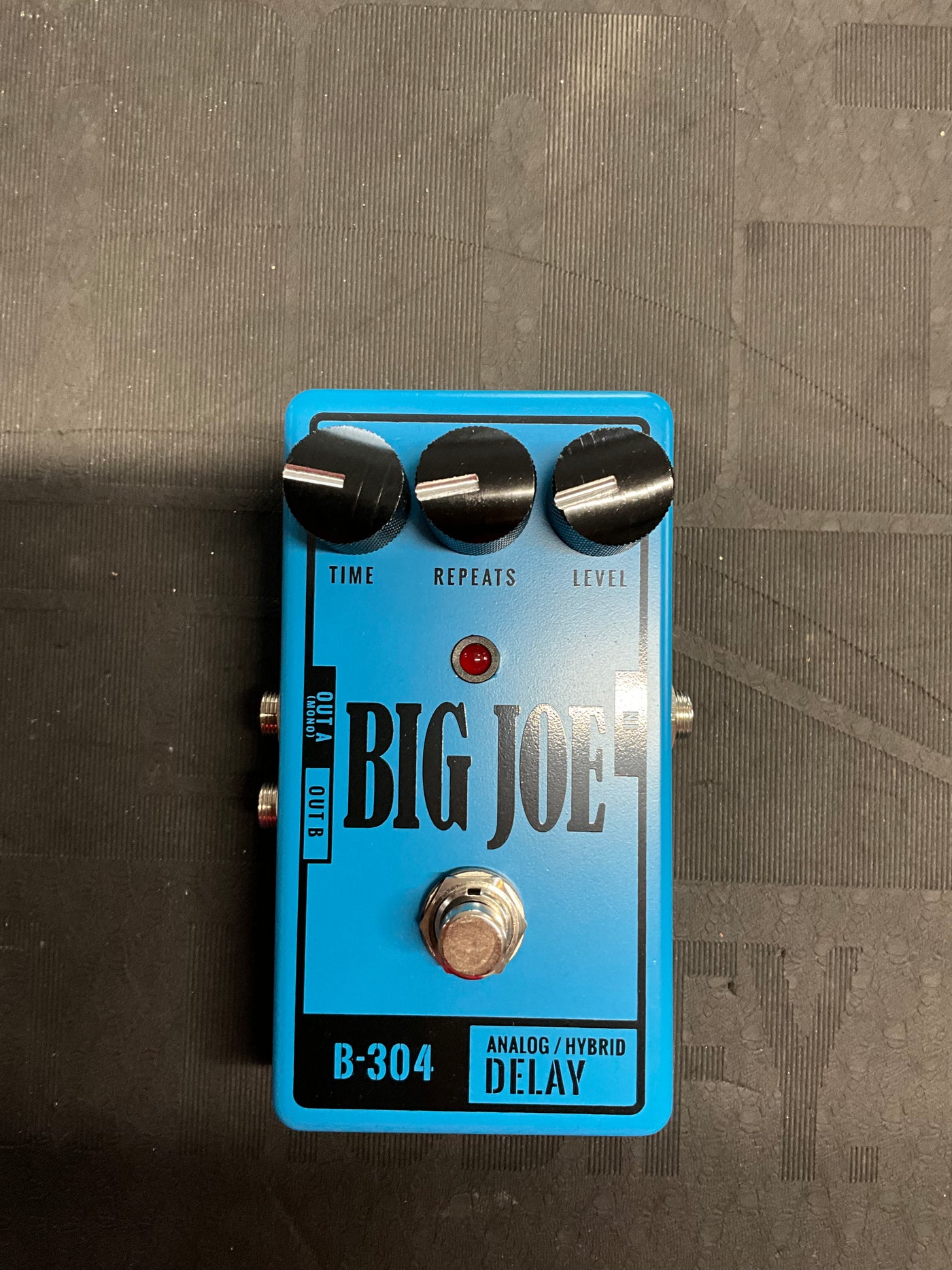 Big Joe Delay B-304